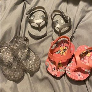 Sandal infant old navy lot